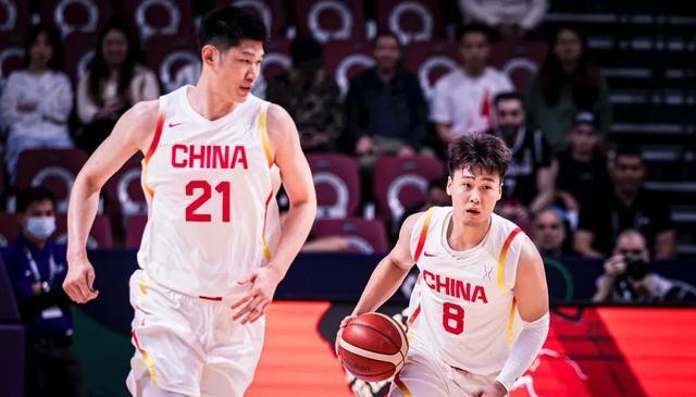 依靠贺丹个, 组第一晋级