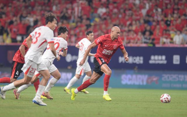 青岛海牛开, 双方, 但是换人名