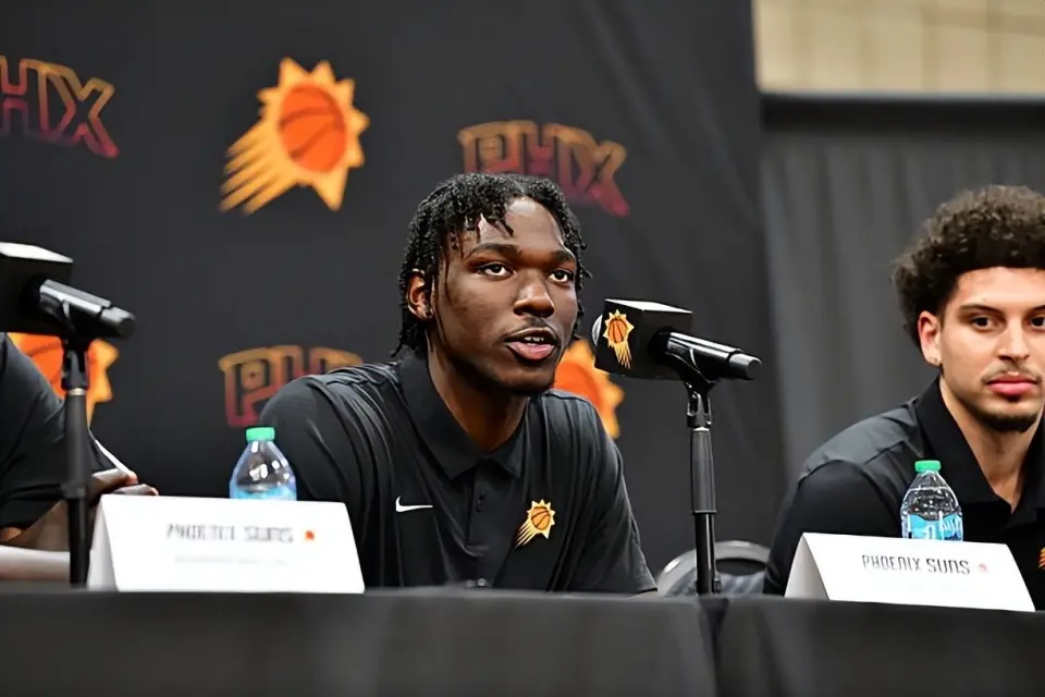 守能力相当, 是一名成熟