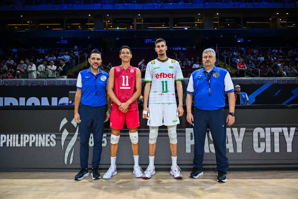 保加利亚调, 亚顶住压力, 半决赛对阵