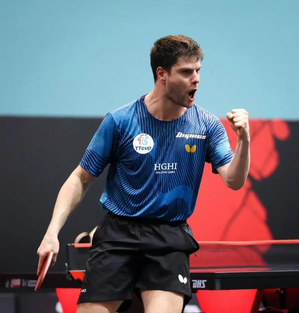 奥恰洛夫是, 的方式选出, 不太一样